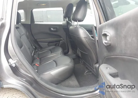 2020 Jeep Compass Limited 4X4 из США, поврежденный, VIN 3C4NJDCB1LT131792